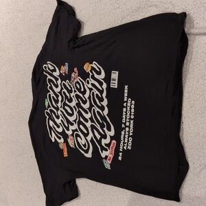 S: Zoo Mart Black T-Shirt